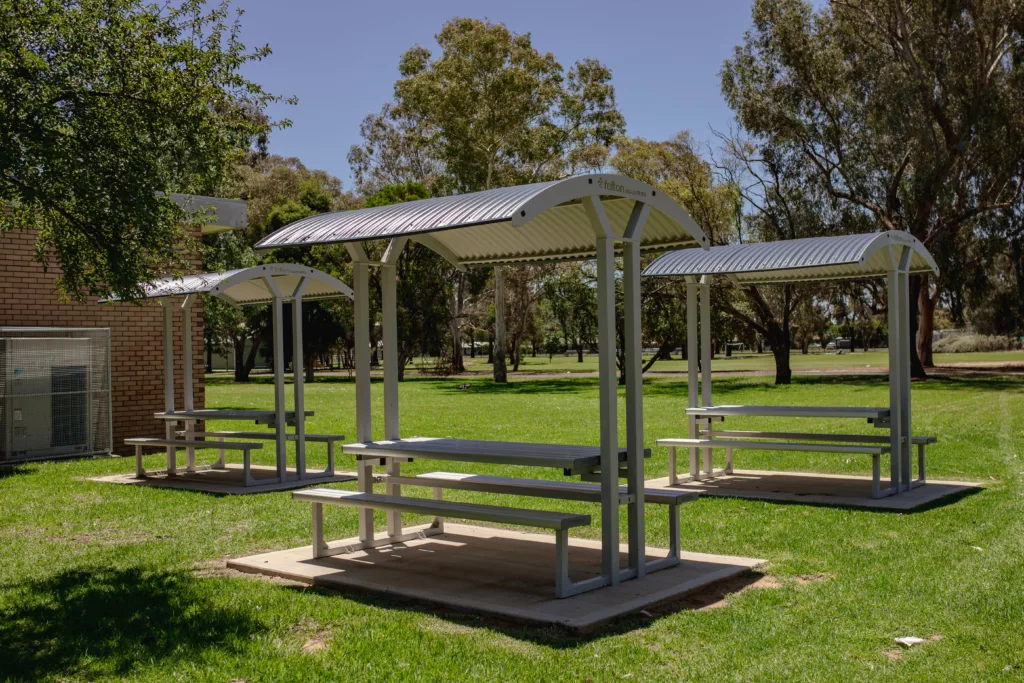 Deluxe Broad Roof Sheltered Park Setting