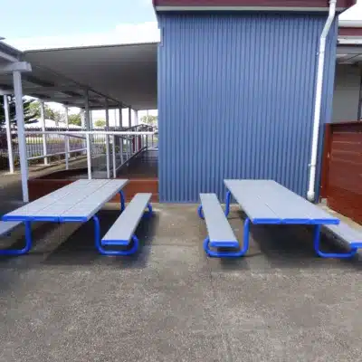 Aluminium Kids Park Setting blue legs Ridgely Primary School