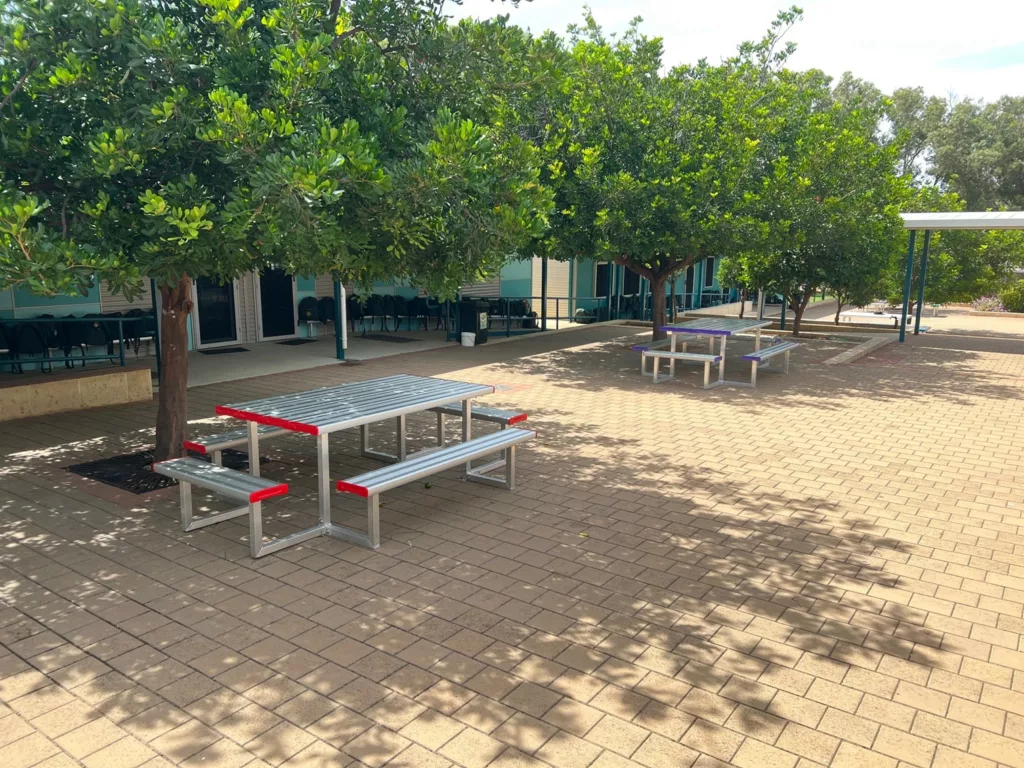 Aluminium Jumbo Park Setting in St Lawrence's School