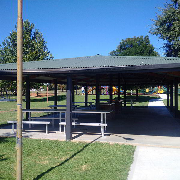 Felton Bolt Down Park Setting at Parkes Shire Council