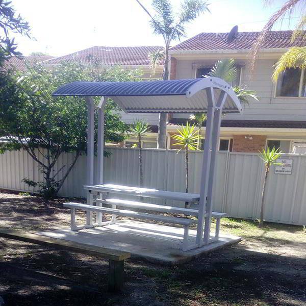 Felton Deluxe Broad Roof Sheltered Park Setting at Residential Garden