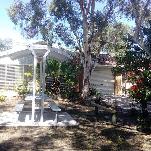 Felton Deluxe Broad Roof Sheltered Park Setting at Residential Garden