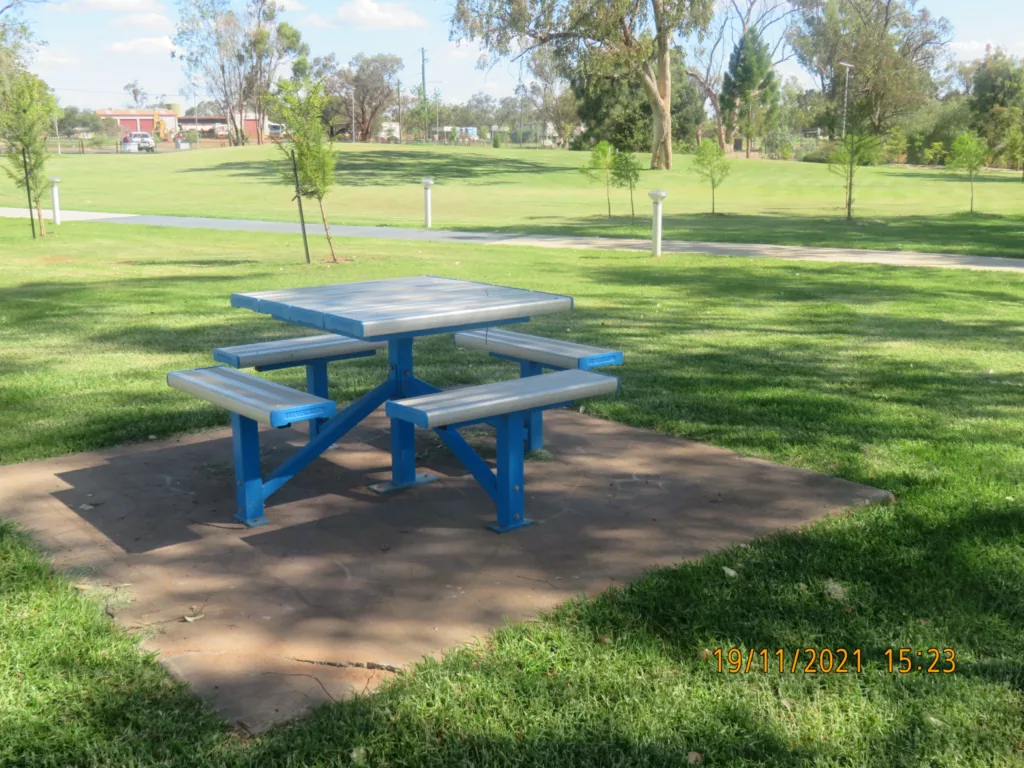 Pedestal Park Setting- Murweh Shire Council