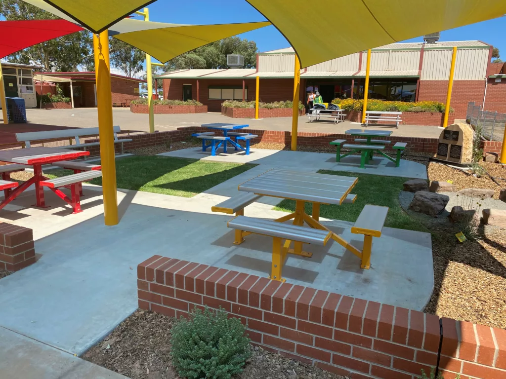 Pedestal Park Setting- Irymple Primary School