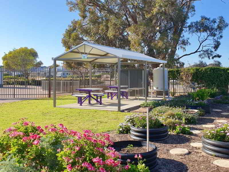 Felton Pedestal Park Setting Lakelands Primary School