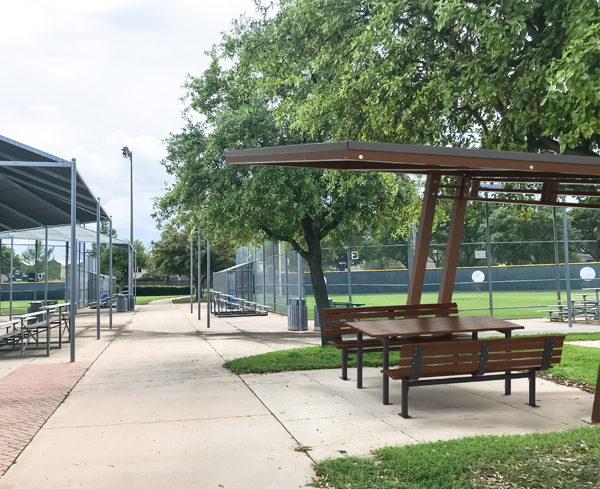 Avoca Deluxe Cantilever Shelter - Image 6