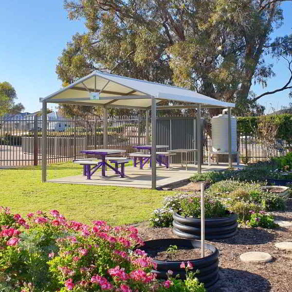 Felton Pedestal Park Setting Lakelands Primary School